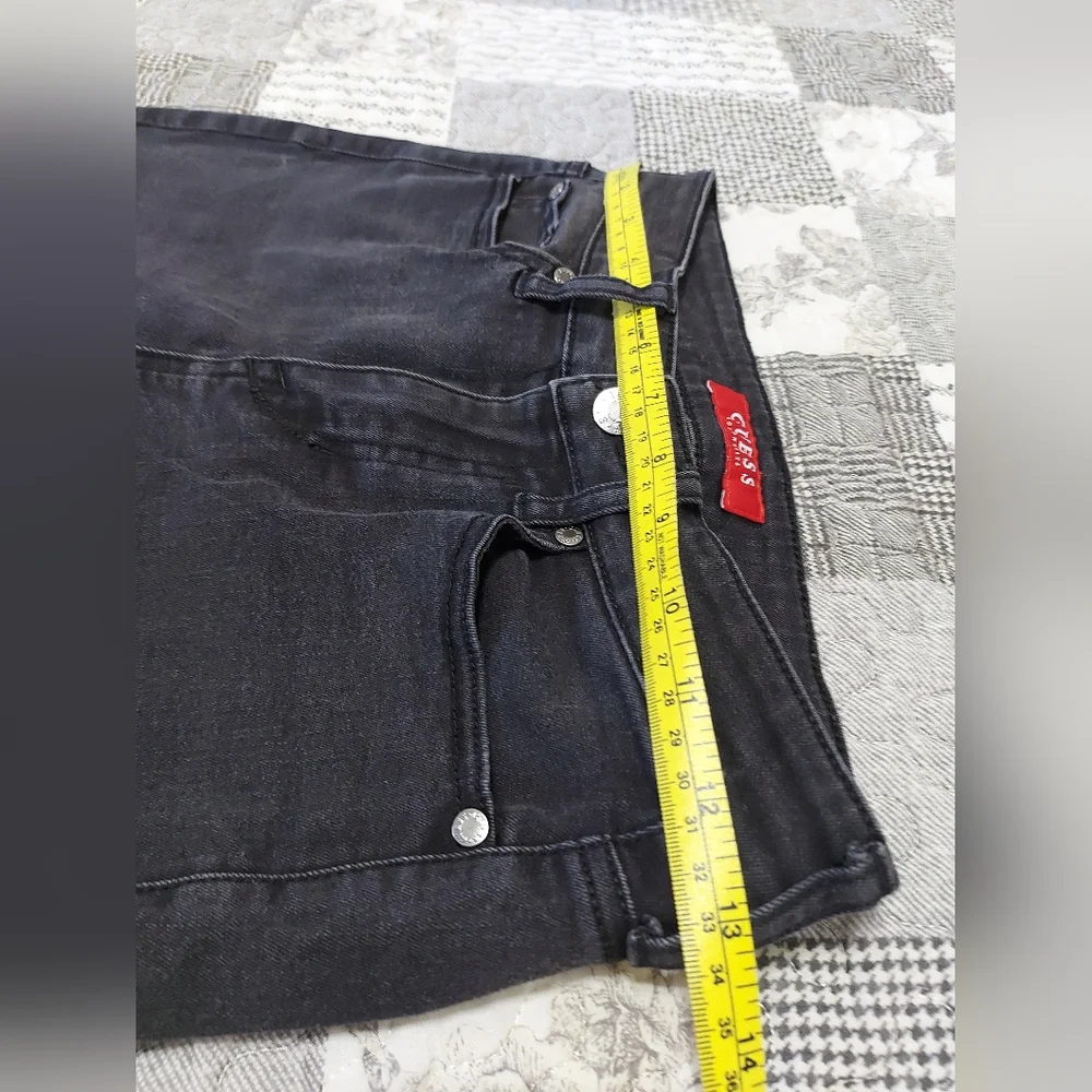 Guess jeans and shirt - Picture 13 of 15